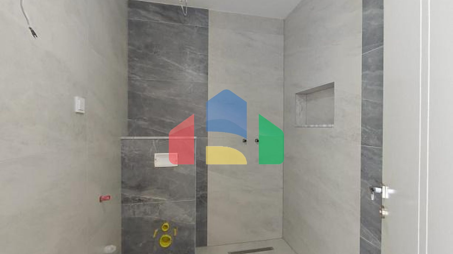 Квартиры с одной и двумя спальными комнатами в Добре Воде