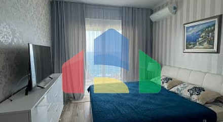 Стильная двухкомнатная квартира всего в нескольких шагах от моря