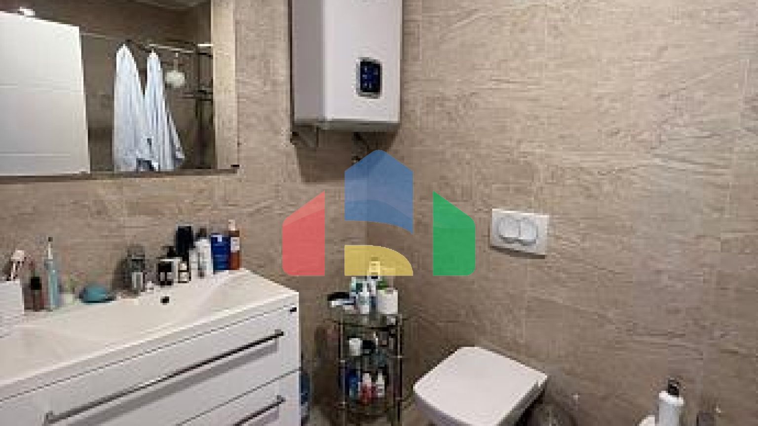 Стильная двухкомнатная квартира всего в нескольких шагах от моря