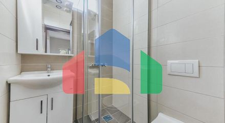 Модерн вилла с 4 спальнями и бассейном продается в Добрe Водe Модерн вилла с 4 спальнями и бассейном продается в Добрe Водe