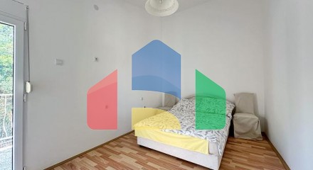 Двухэтажный дом в Добра Вода