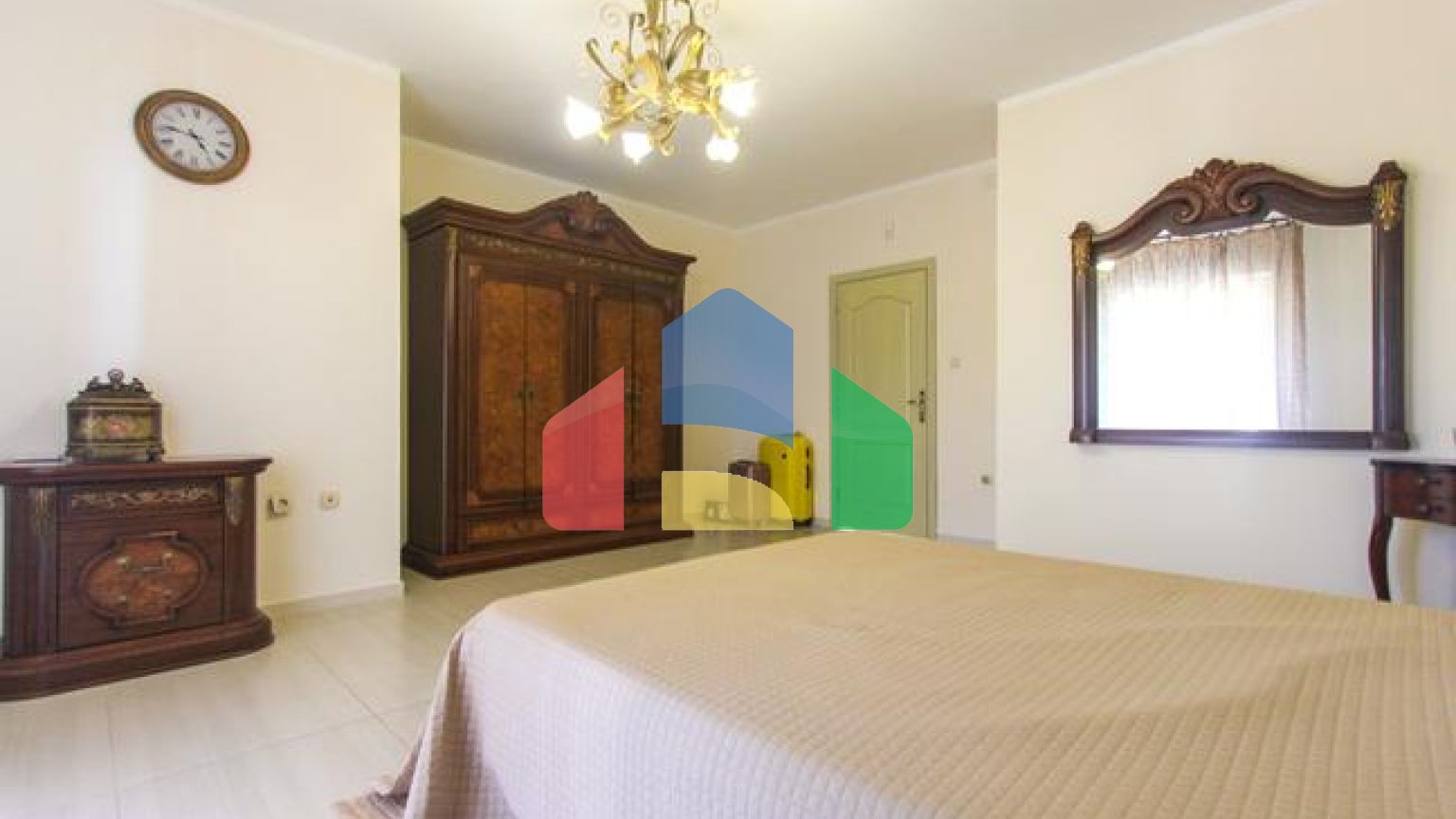 Роскошная вилла с панорамным видом на море в Баре, Зеленый Пояс