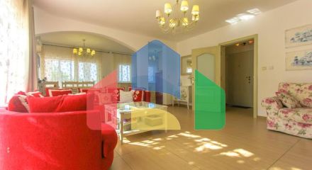 Роскошная вилла с панорамным видом на море в Баре, Зеленый Пояс