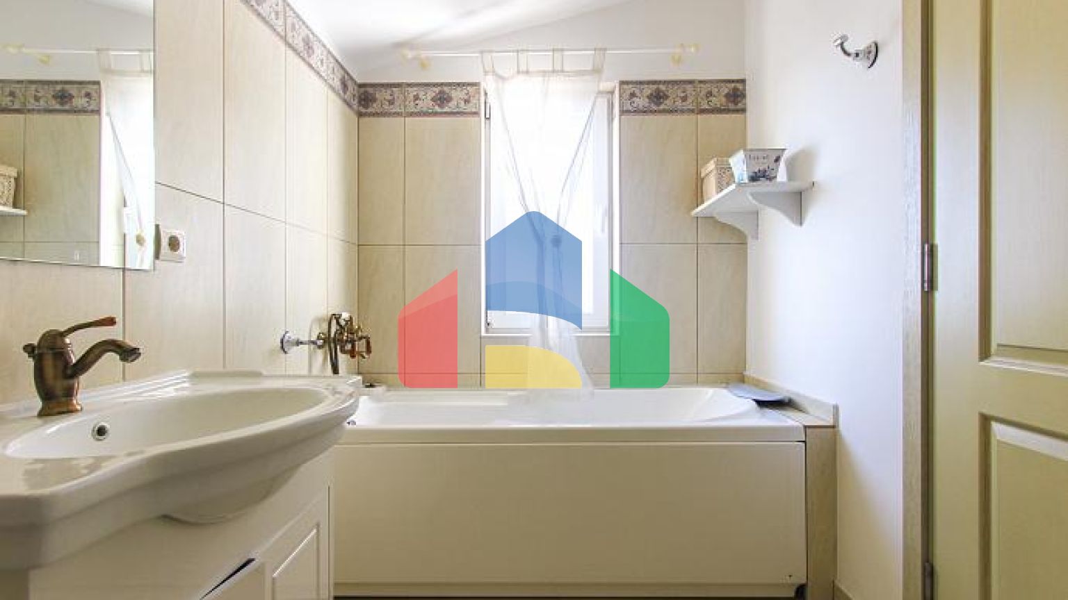 Роскошная вилла с панорамным видом на море в Баре, Зеленый Пояс