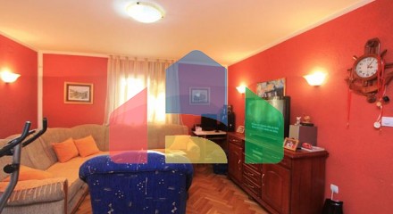 Трёхэтажный дом в Баре