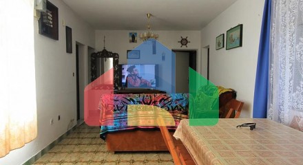 Двухэтажный дом в Белиси с просторным двором