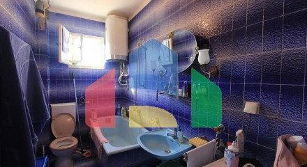Двухэтажный дом в Белиси с просторным двором
