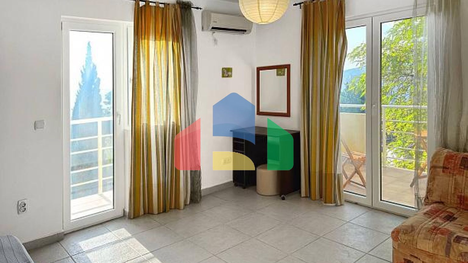 Продается очаровательный отель в живописном городе Бар