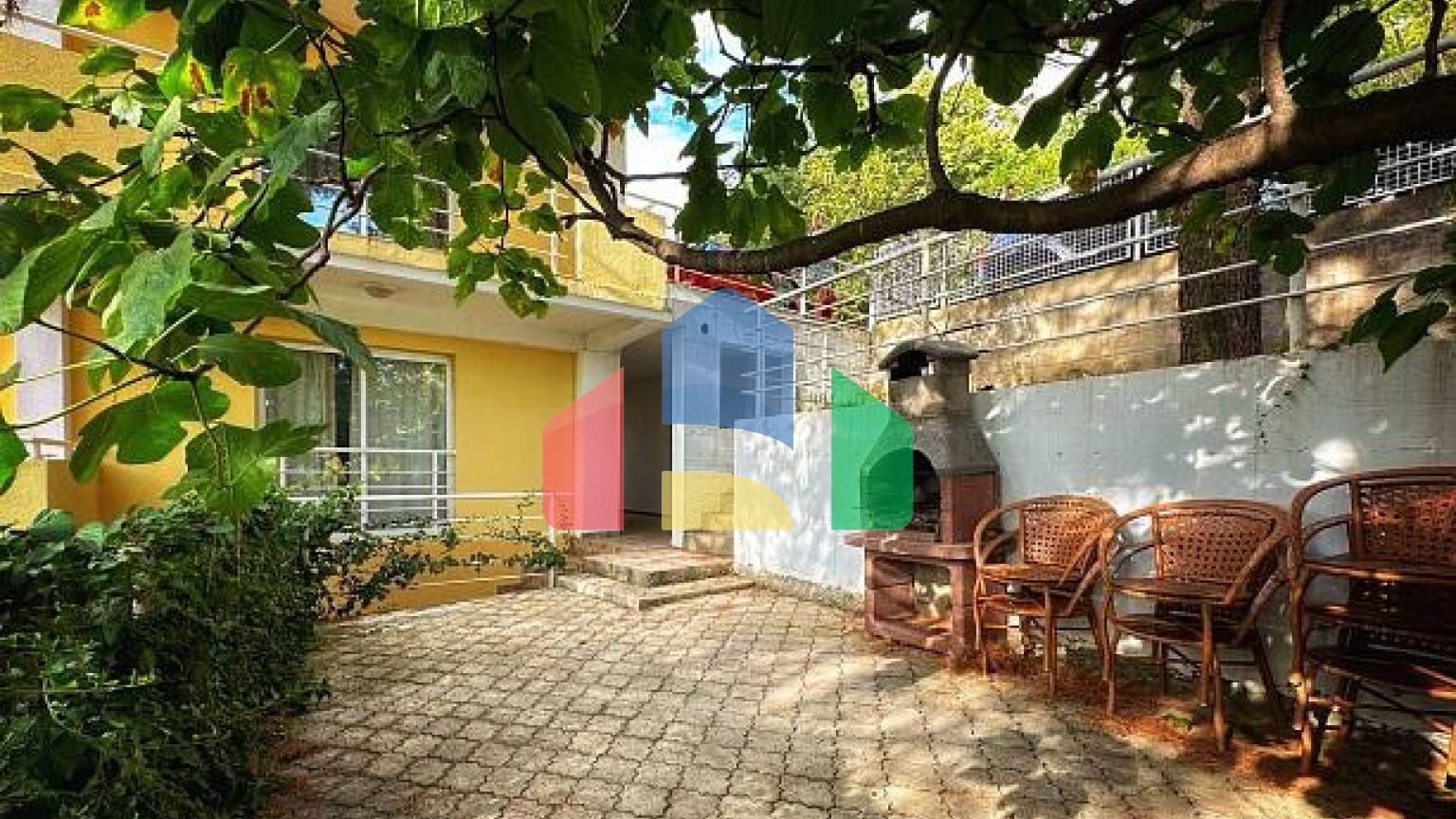 Продается очаровательный отель в живописном городе Бар