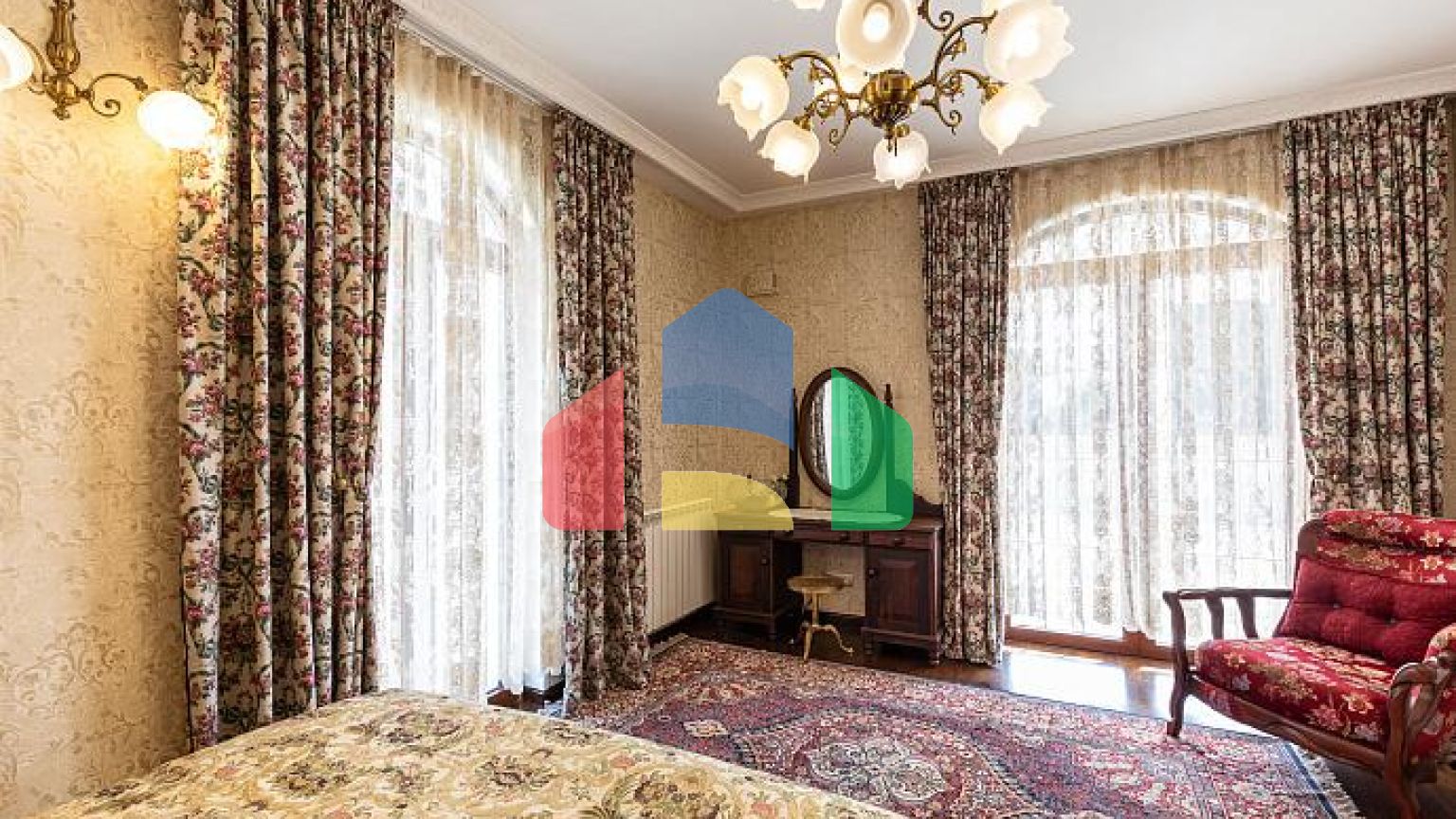 Роскошная вилла в Баре с панорамным видом на море