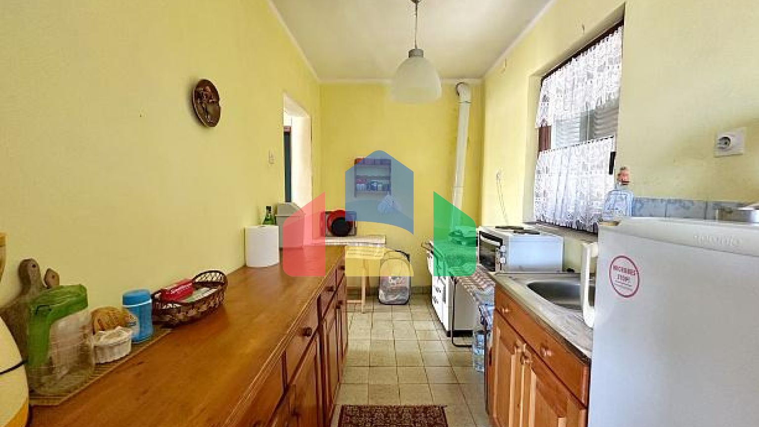 Трёхэтажный дом с видом на море в Заградже