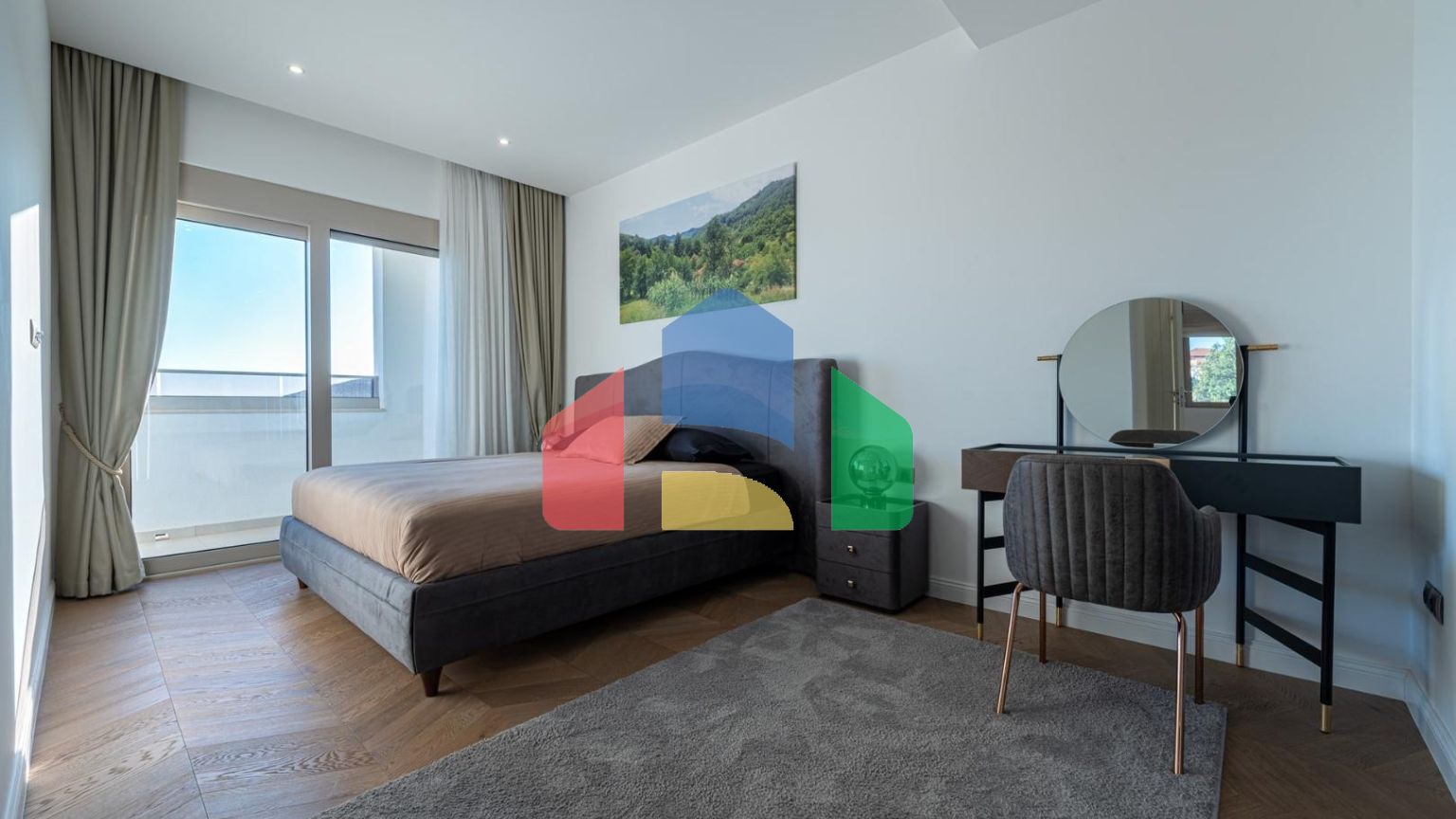 Вилла в Кримовице с 4 спальнями и бассейном с видом на море.