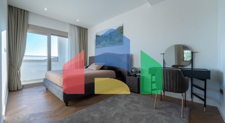 Вилла в Кримовице с 4 спальнями и бассейном с видом на море. Вилла в Кримовице с 4 спальнями и бассейном с видом на море.