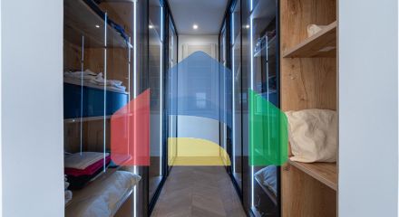 Вилла в Кримовице с 4 спальнями и бассейном с видом на море. Вилла в Кримовице с 4 спальнями и бассейном с видом на море.