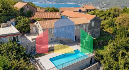 Качественно отреставрированный каменный дом с бассейном и панорамным видом на залив в Забрђе, полуостров Луштица