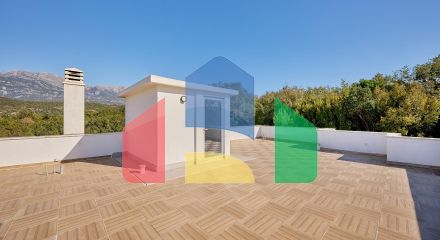 Продается современная дизайнерская вилла в Кримовицах