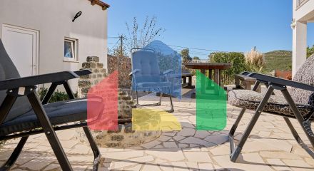 Продается современная дизайнерская вилла в Кримовицах