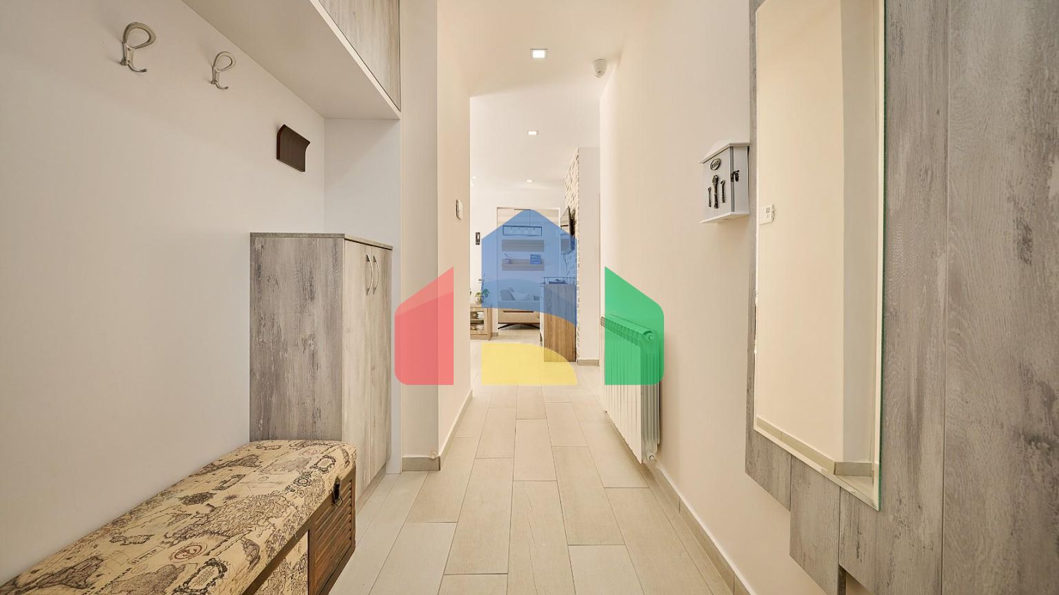 Продается современная дизайнерская вилла в Кримовицах