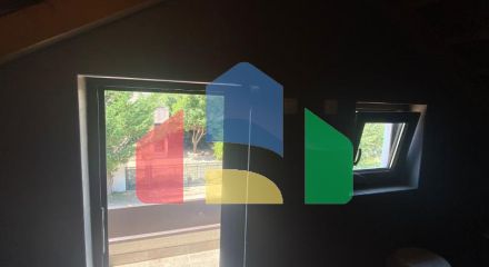 Продается уютный дом в живописном поселке Кримовица, всего в 8 км от Будвы.