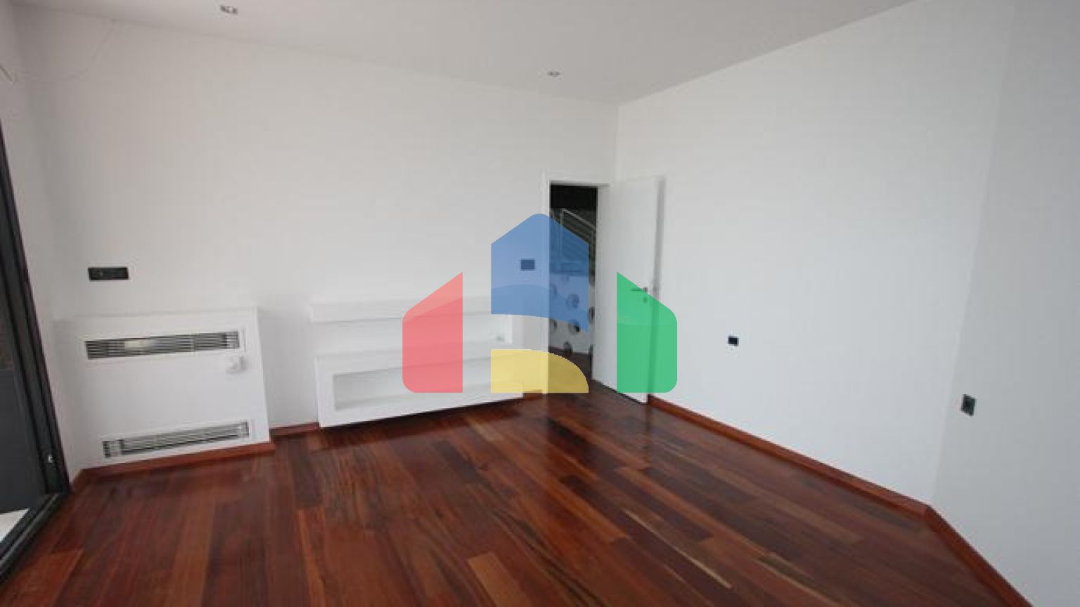 Эксклюзивная вилла c видом на море в Кримовице