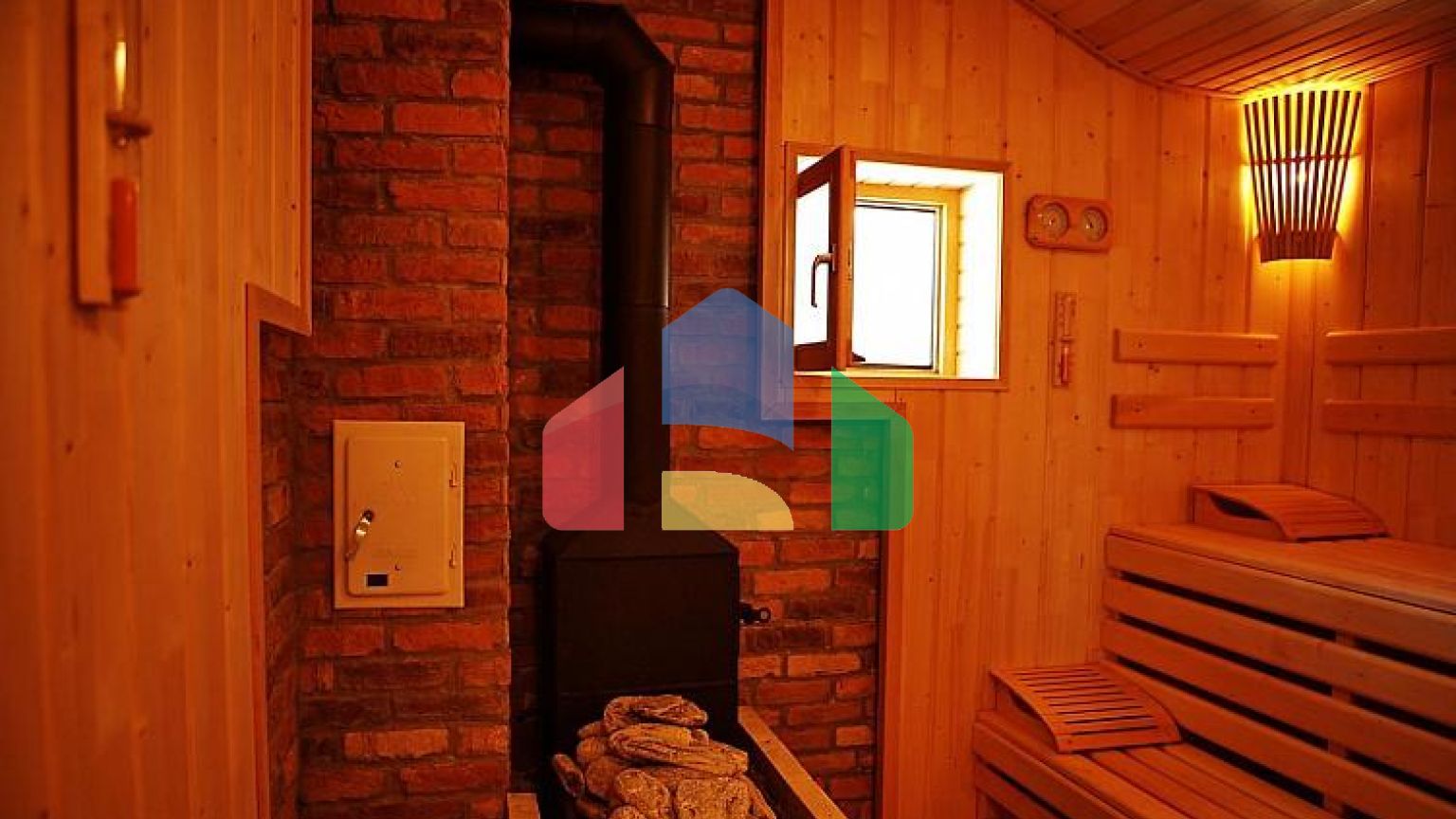 Две Виллы в Кримовице с бассейнами и большим участком