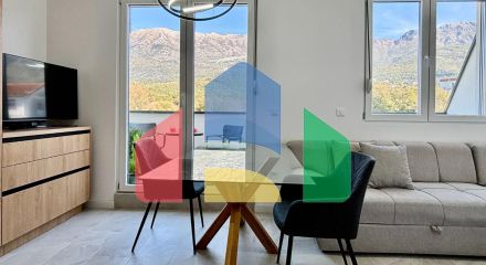 Продается новая дизайнерская студия в жилом комплексе в Радановичи