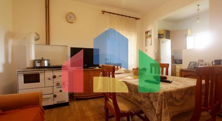 Дом с большим участком недалеко от Котора