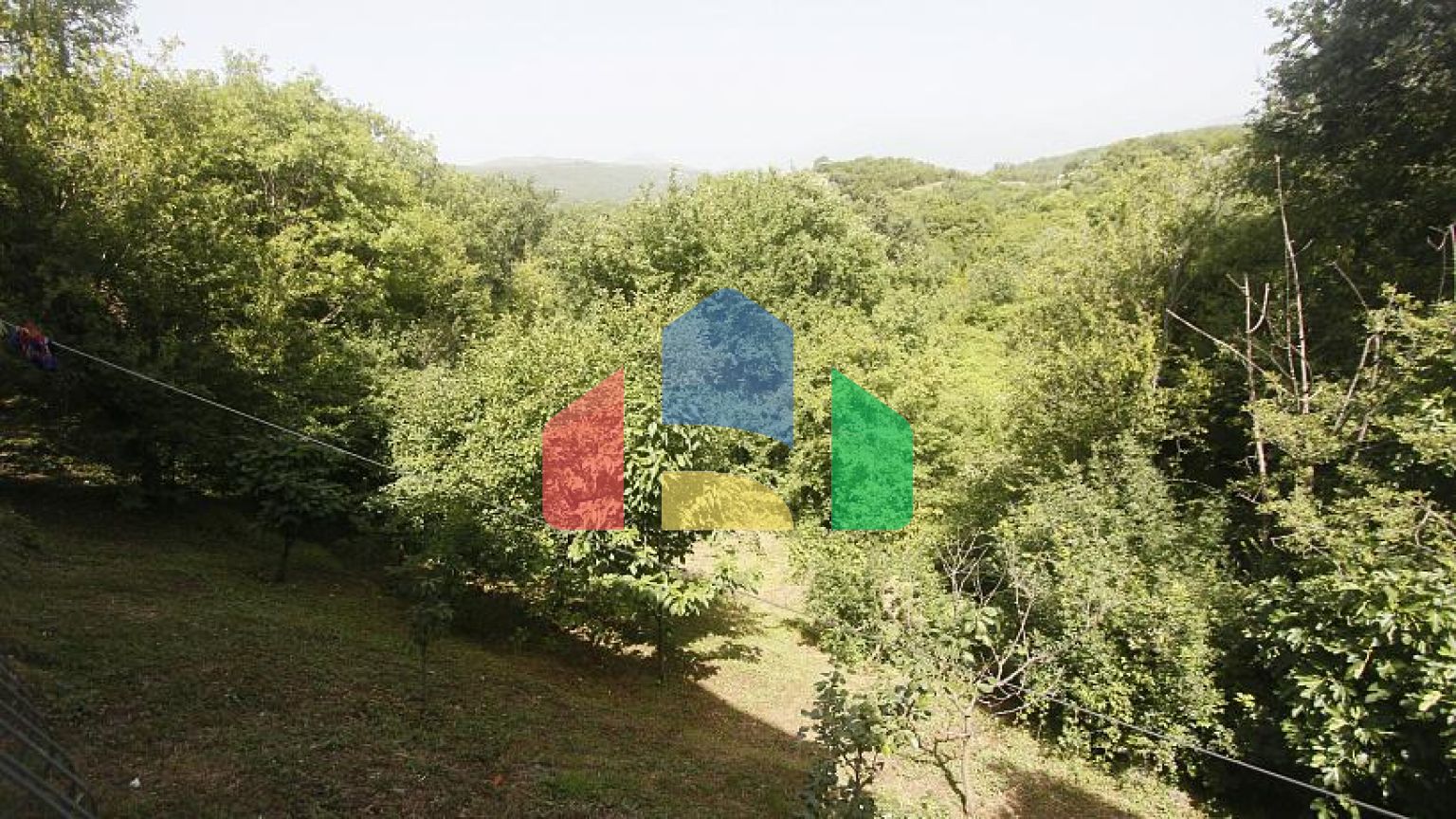 Дом с большим участком недалеко от Котора