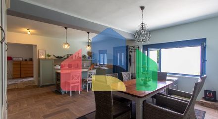 Захватывающая вилла с бассейном с видом на Которский залив