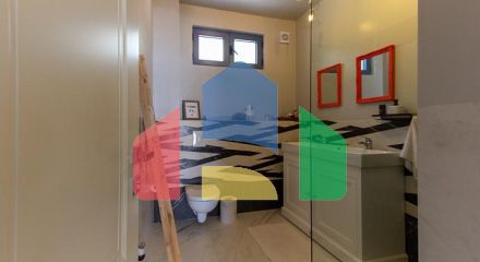 Захватывающая вилла с бассейном с видом на Которский залив