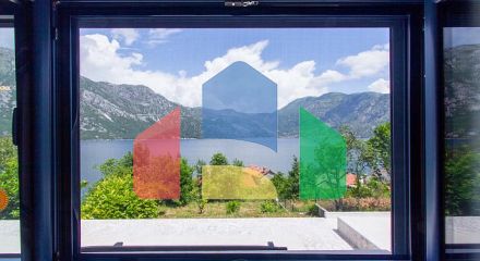 Захватывающая вилла с бассейном с видом на Которский залив