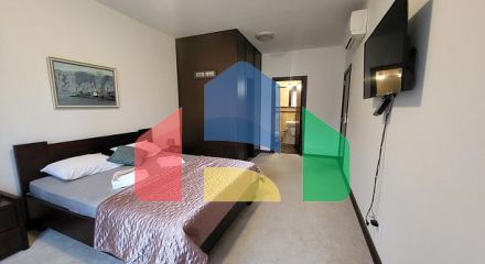 Квартира с тремя спальными комнатами и видом на море, с бассейном Квартира с тремя спальными комнатами и видом на море, с бассейном