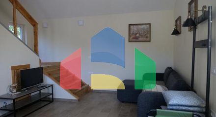 Продаются дома в Загоре на большом участке с бассейном Продаются дома в Загоре на большом участке с бассейном