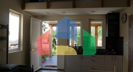 Продаются дома в Загоре на большом участке с бассейном Продаются дома в Загоре на большом участке с бассейном