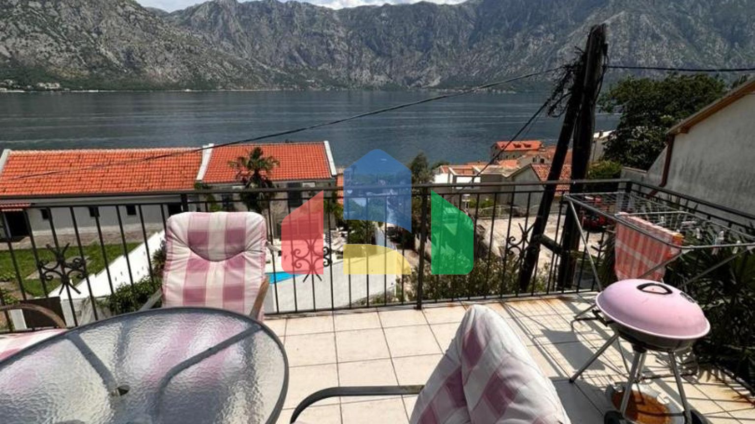 Квартира, 1 спальня, с паркингом  Боко – Которский залив, Столив