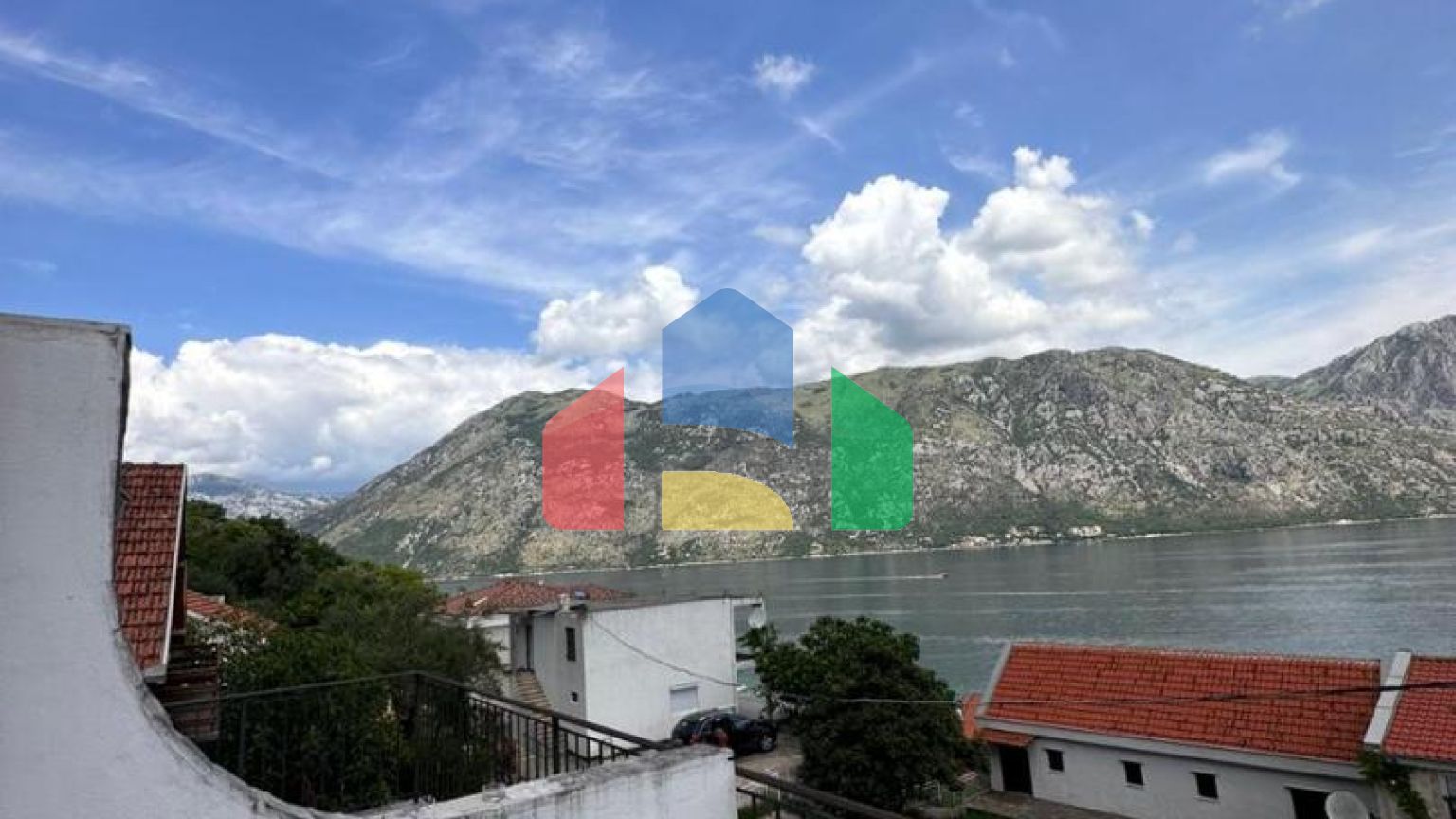 Квартира, 1 спальня, с паркингом  Боко – Которский залив, Столив