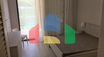 Современный дом в Столиве с бассейном