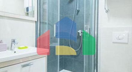 Роскошный дом с апартаментами в Столиве, в шаге от моря!