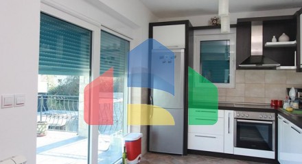 Роскошный дом с апартаментами в Столиве, в шаге от моря!