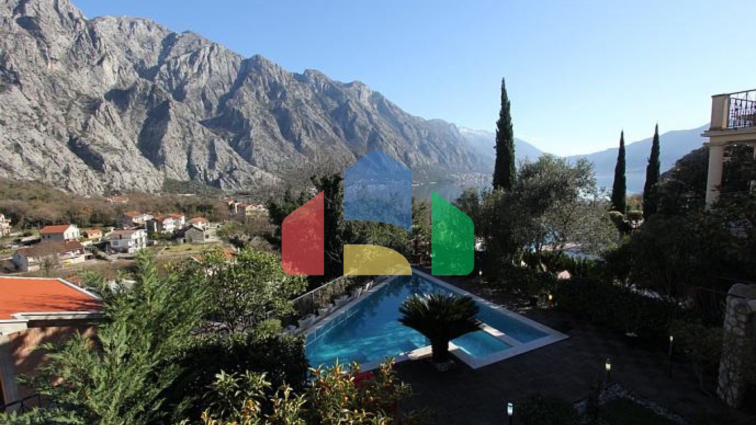 Таунхаус в Ораховце