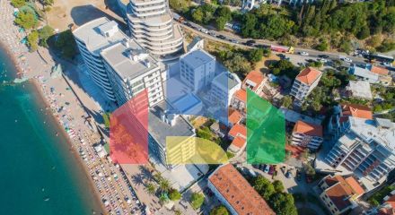 Apartment in a new complex on the 1st line in Rafailovici
