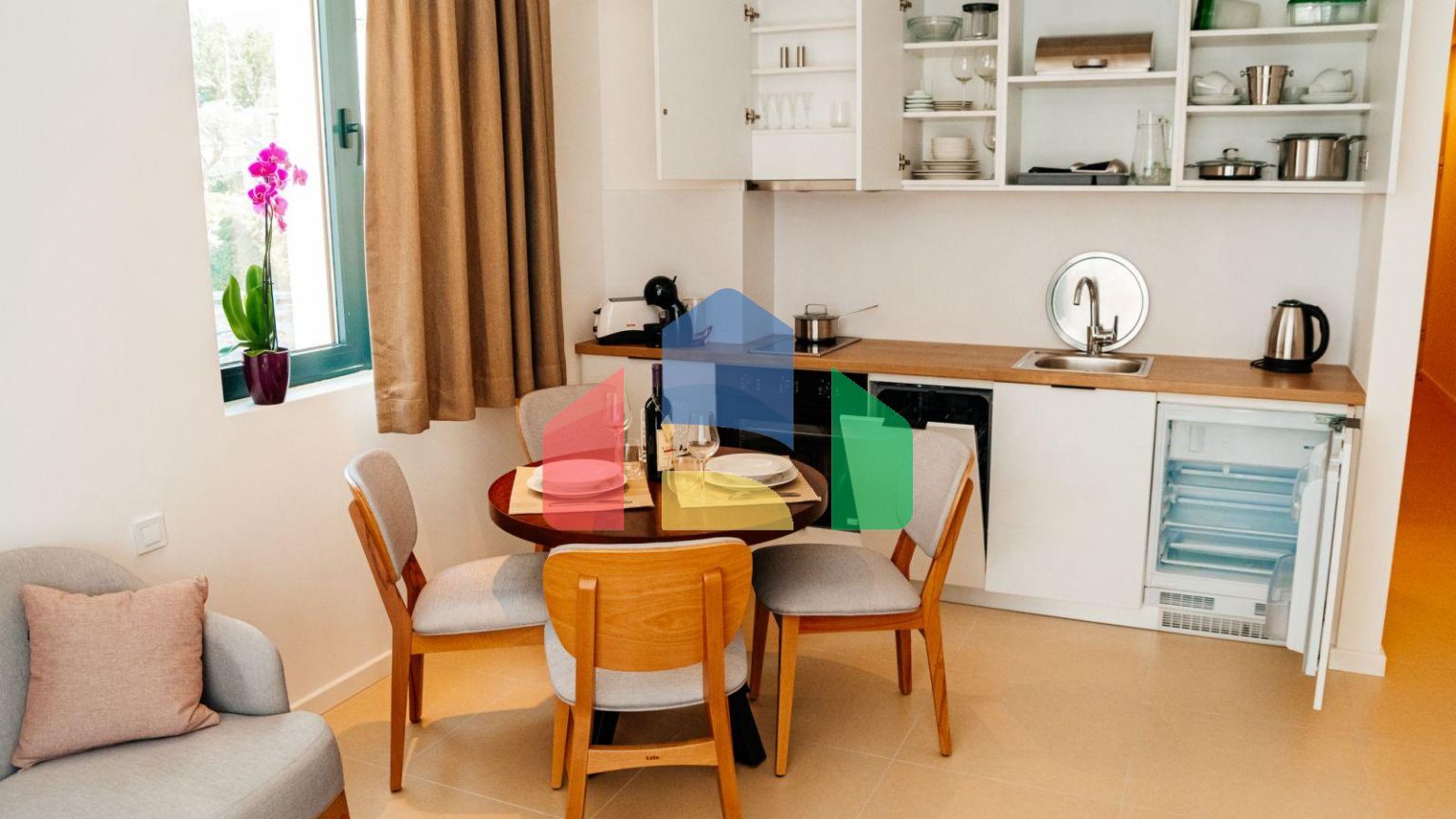 Квартира в новом комплексе на 1 линии в Рафаиловичи