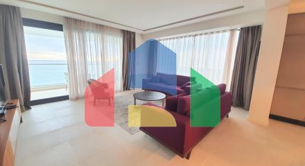 Квартира в новом комплексе на 1 линии в Рафаиловичи Квартира в новом комплексе на 1 линии в Рафаиловичи