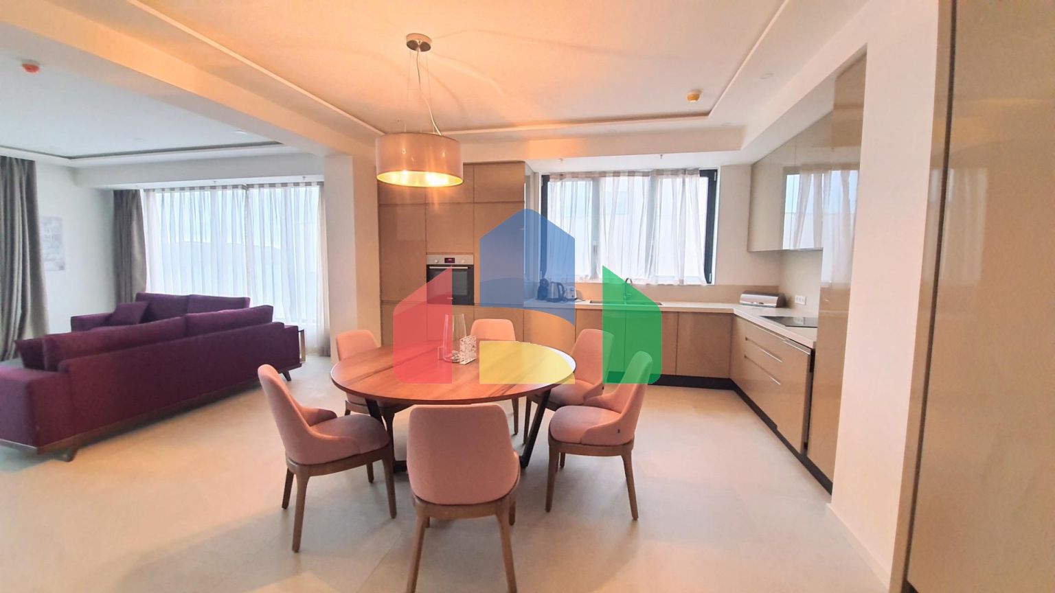 Квартира в новом комплексе на 1 линии в Рафаиловичи