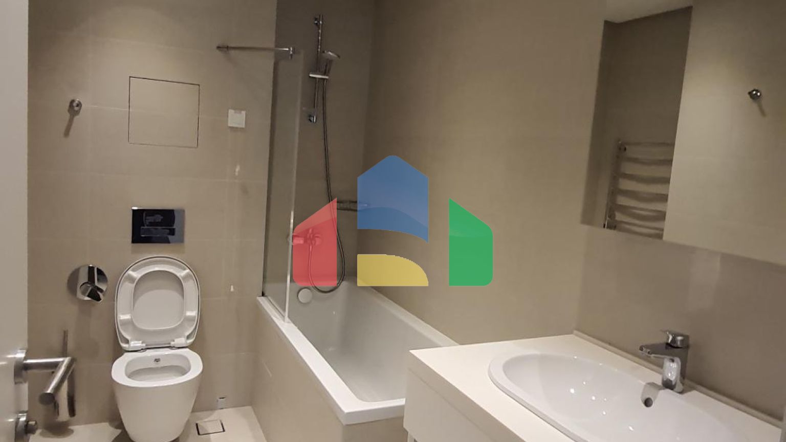 Квартира в новом комплексе на 1 линии в Рафаиловичи