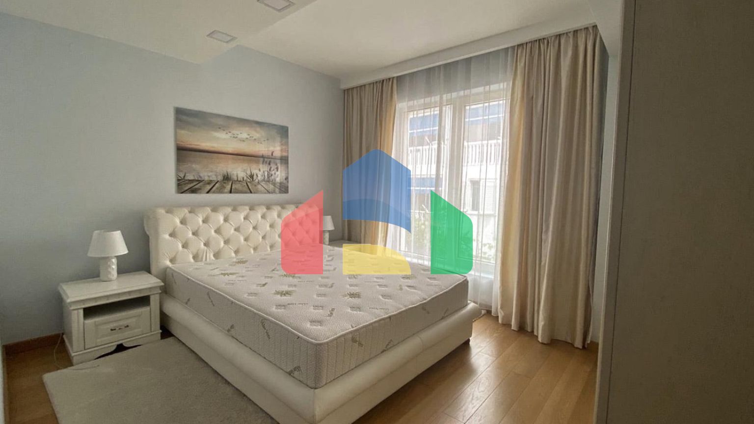 Кватира с 3 спальнями на 1 линии моря в Рафаиловичи