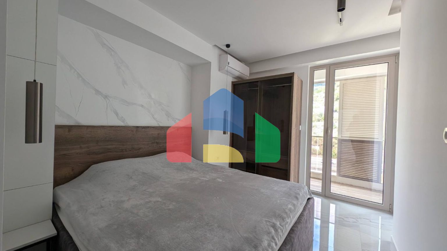 Квартира в 100 метрах моря, Рафаиловичи. Ваша мечта!