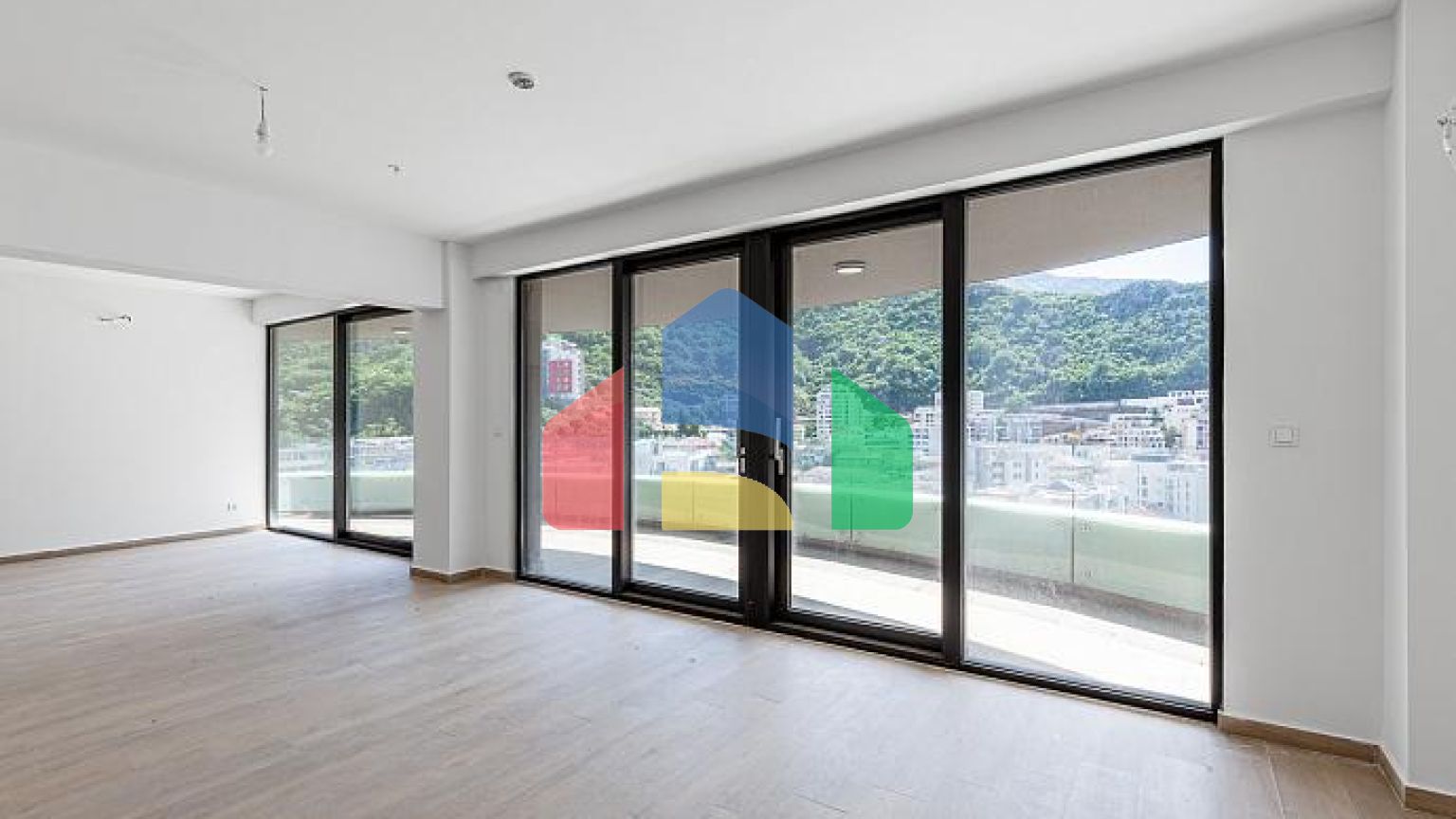 Апартаменты в Рафаиловичах, общей площадью 127 м² + 13 м² терраса