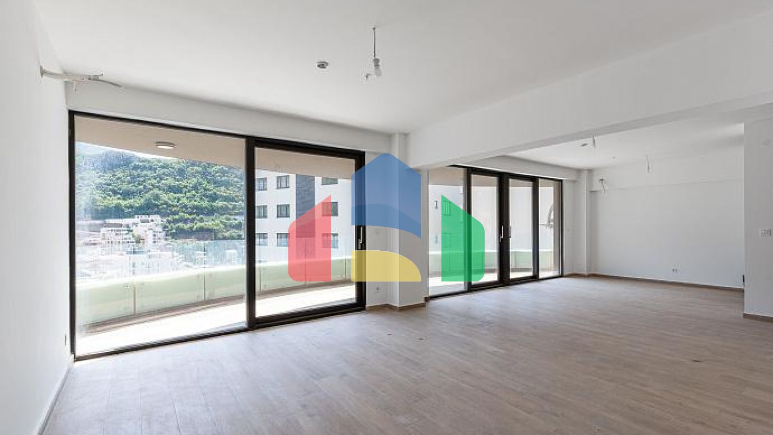 Апартаменты в Рафаиловичах, общей площадью 127 м² + 13 м² терраса