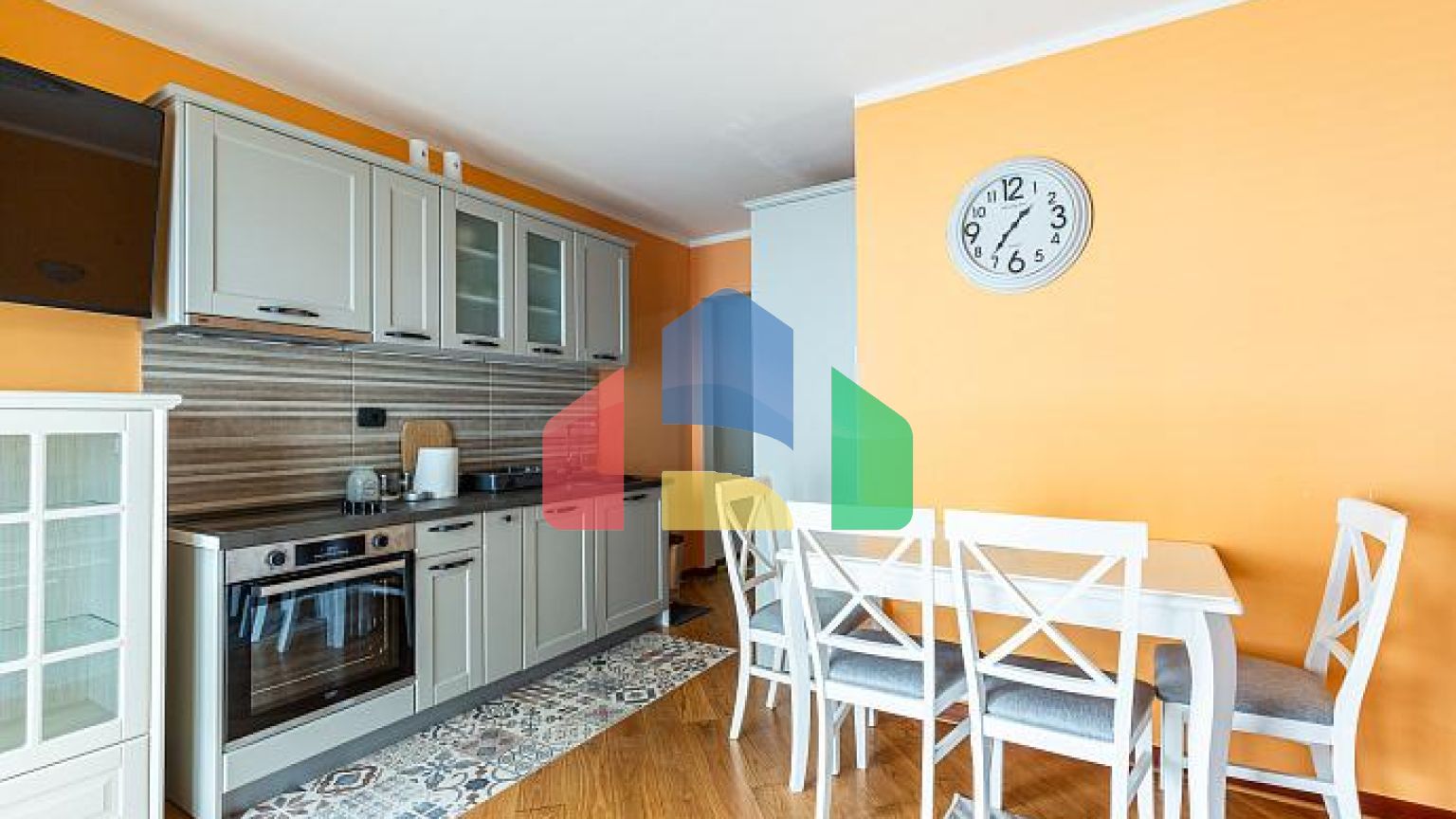 6752 Два апартамента по 57 м² в Рафаиловичи, первая линия